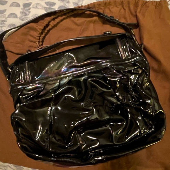 Gucci Large Iridescent shoulder bag - Picture 2 of 6